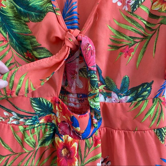 She + Sky Coral Tropical Front Tie Romper - Medium - Picture 8 of 11